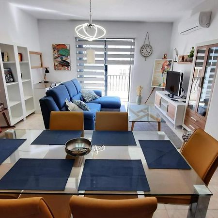 خليج سانت بول Spacious Side-Sea View Apartment At St Paul'S Bay المظهر الخارجي الصورة